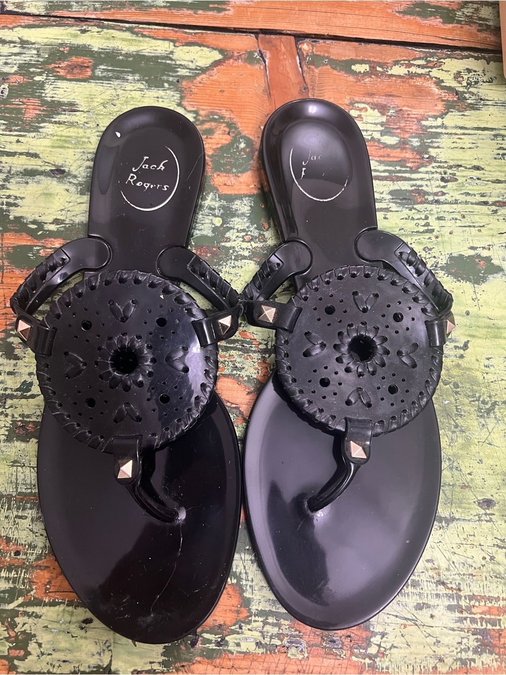 Jack Rogers Black Leather Scalloped Medallion Thong Sandals